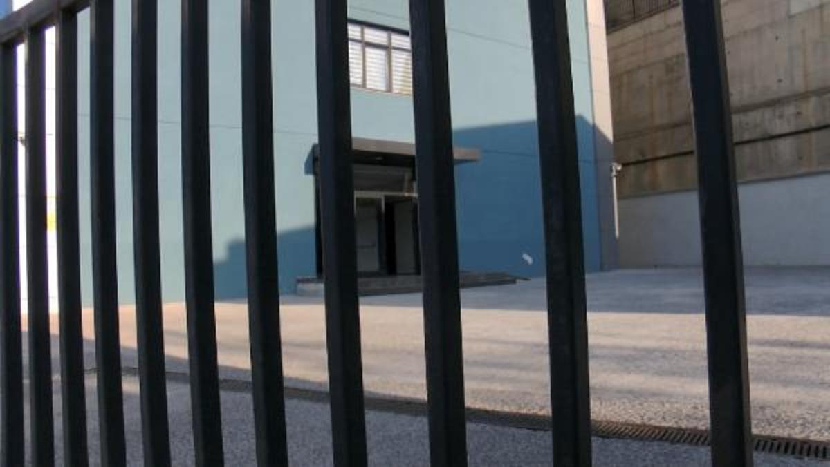 İstanbul'da &ouml;zel bir kolejin iki şubesi kapandı! Y&uuml;zlerce &ouml;ğrenci ve veli mağdur oldu