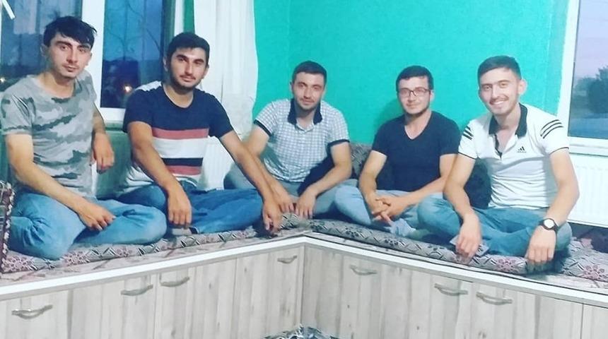 Altıntaş&rsquo;ta yarım asırlık asker uğurluma geleneği