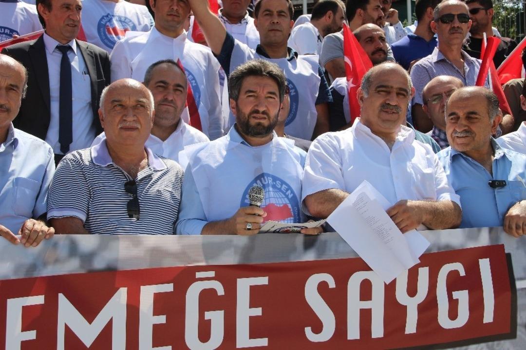 Karataş; &ldquo;Kamu g&ouml;revlilerinin memnuniyeti milletin memnuniyetidir