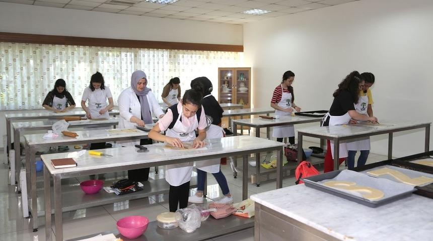 Pasta yapmayı &ouml;ğrendiler, sertifika sahibi oldular