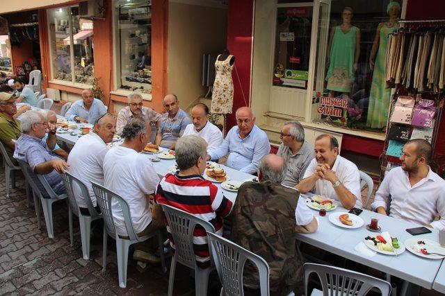 Söke’de Başkan Tuncel esnafın konuğu oldu