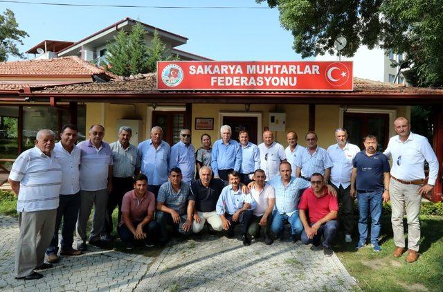 Adapazarı’nda muhtarlar istiyor, sorunlar çözülüyor