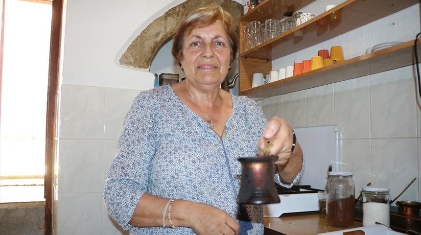 Gökçeada'da Madam'ın dibek kahvesi lezzeti