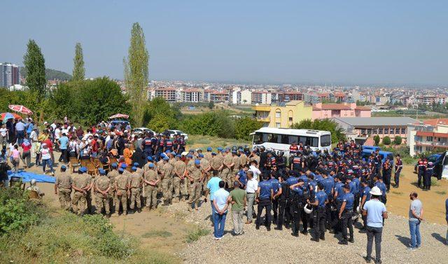 Salihli'de JES eylemine müdahale: 26 gözaltı