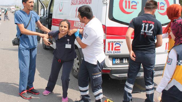 Hemşire, eşinin öldüğü kaza yerinde sinir krizi geçirdi