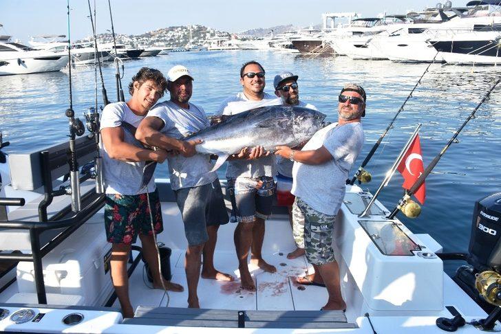 En büyük balığı tutmak için kıyasıya yarıştılar G3