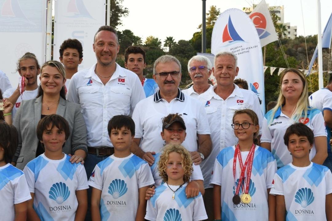 Vali Karaloğlu: &ldquo;Antalya bir deniz şehridir&rdquo;