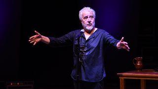 Uğur Yücel seyircileri kahkahaya boğdu