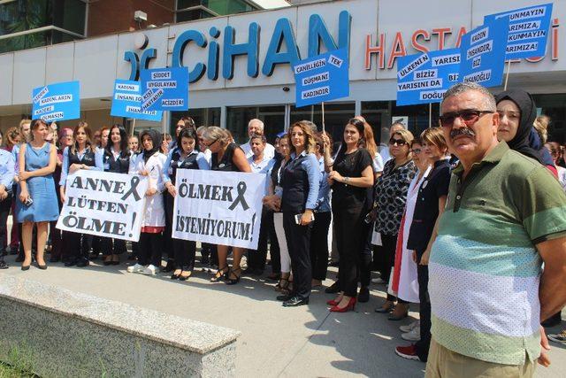 Hastane personelinden anlamlı protesto