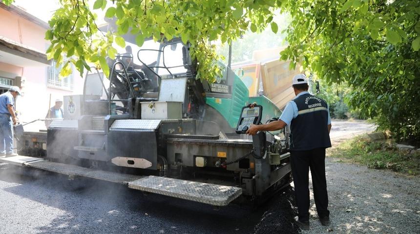 Battalgazi Belediyesi sıcak asfalt çalışmalarını sürdürüyor