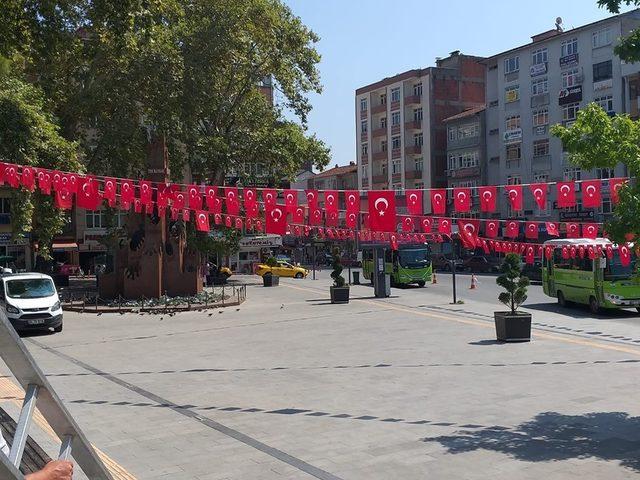 İzmit, 30 Ağustos Zafer Bayramı için hazırlanıyor