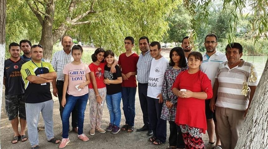 Başkan Yıldırım engelli öğrencilerle bir araya geldi