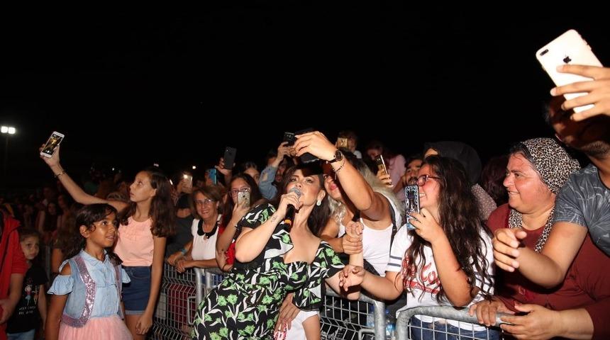 Vatandaşlar Kum Zambağı Festivali ile eğlendi