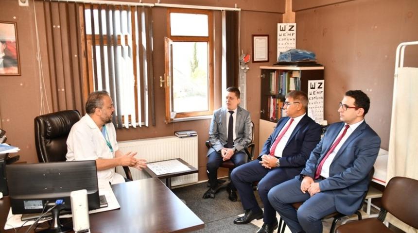 Vali G&uuml;rel, Aile Sağlık Merkezlerinin hizmetleri hakkında bilgi aldı