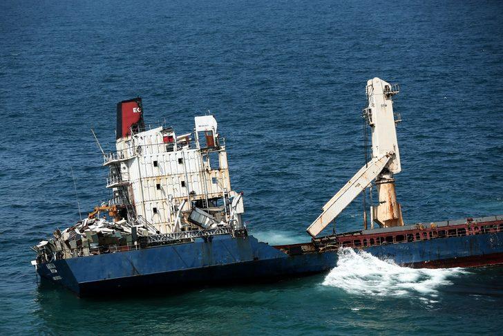 İstanbul Şile'de terk edilen gemiden yakıt sızıntısı iddiası  G3