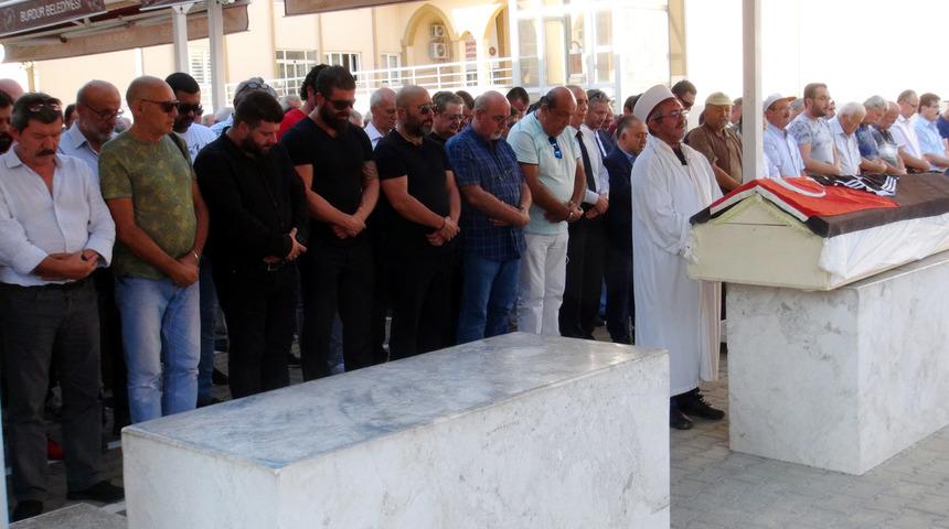 Hababam Sınıfı oyuncusu Faruk Şavlı toprağa verildi