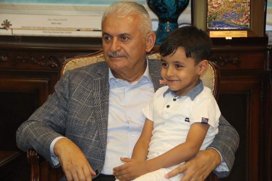 Binali Yıldırım Bitlis&rsquo;te