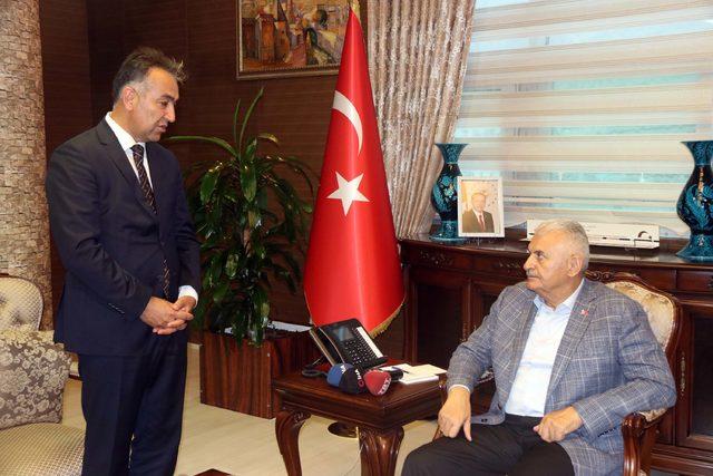 Ak Parti İzmir Milletvekili Yıldırım, Bitlis Valisini ziyaret etti