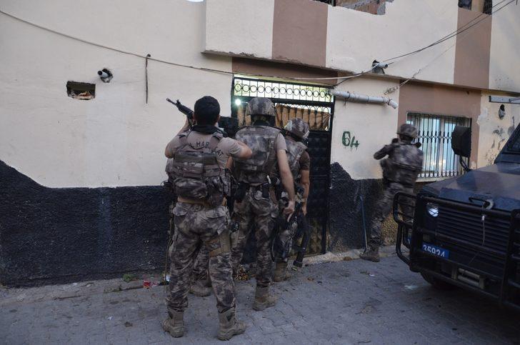 Adana'da terör örgütü DEAŞ'a operasyon G2