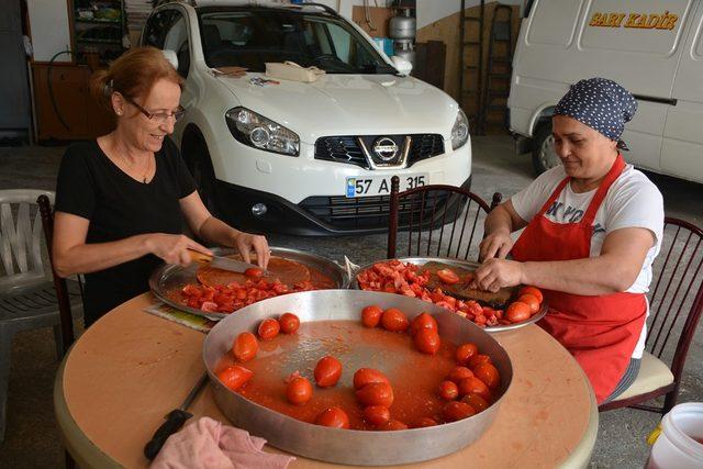Sinop’ta domates salçası mesaisi başladı