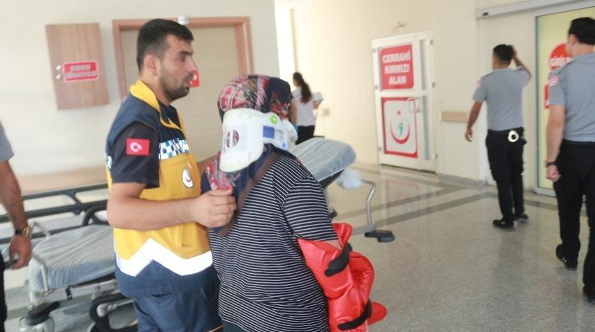 Otomobil şarampole yuvarlandı: 4 Yaralı