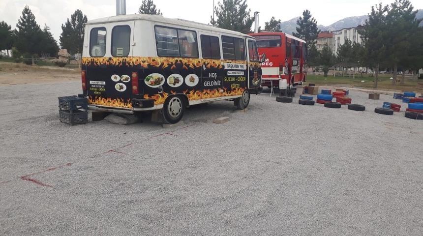 Seydişehir&rsquo;de merkezdeki kokere&ccedil; tezgahları kaldırıldı