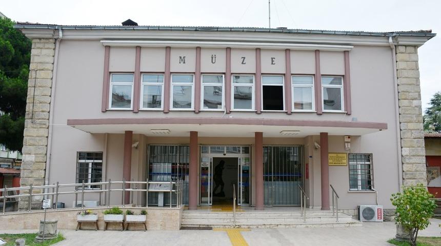 M&uuml;zelere 4,5 yılda 1 milyon 116 bin 500 ziyaret&ccedil;i