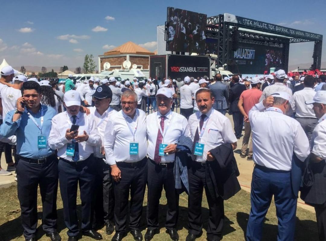 Atat&uuml;rk &Uuml;niversitesi&rsquo;nden Malazgirt Zaferi kutlamalarına yoğun katılım