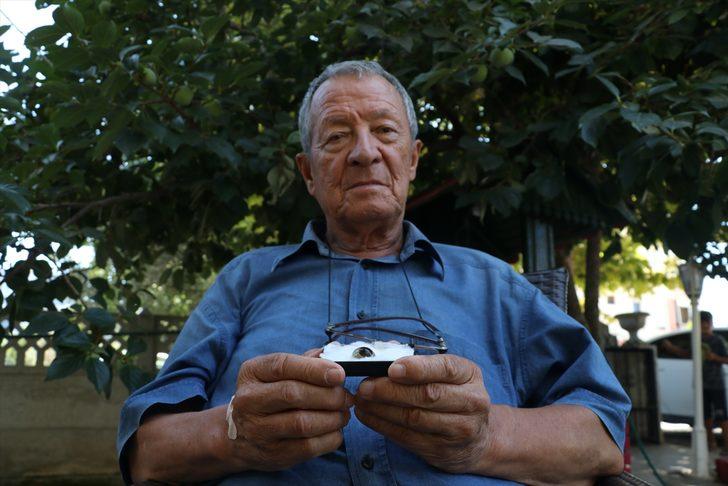 Gazi dedesinin protez gözüne 'gözü' gibi bakıyor G4