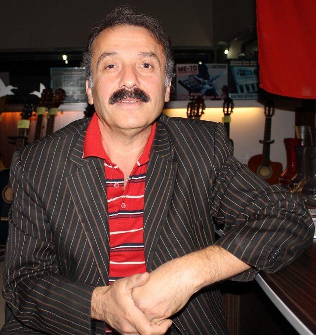 Arabesk sanatçısı Selahattin Özdemir hayatını kaybetti
