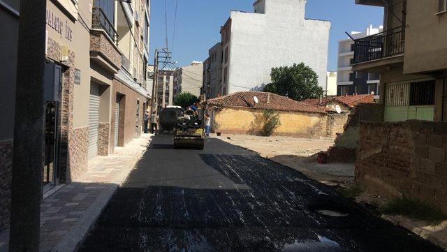 Akhisar Belediyesinden yol yapımında büyük atak