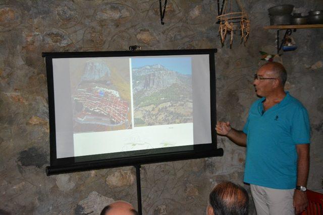 Sökeliler Priene Antik Kenti için bir araya geldi