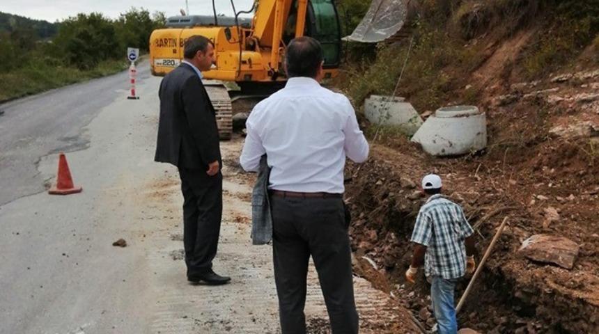 Kavallar Caddesi&rsquo;nde kanalizasyon &ccedil;alışması