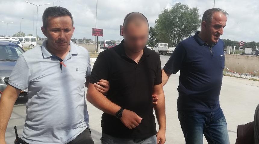 &Ccedil;i&ccedil;ek&ccedil;ideki kavgada 1 kişiyi tabanca ile yaralayan şahıs teslim oldu