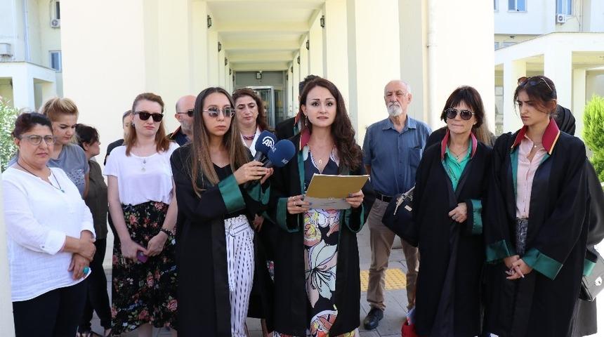 Sakarya Barosu Kadın Hakları Merkezi Başkanı Avukat Bet&uuml;l Uruk: &rdquo;&Uuml;lkemizde son g&uuml;nlerde kadınlara y&ouml;nelik şiddetin vahim bir şekilde arttığını g&ouml;rmekteyiz&rdquo;