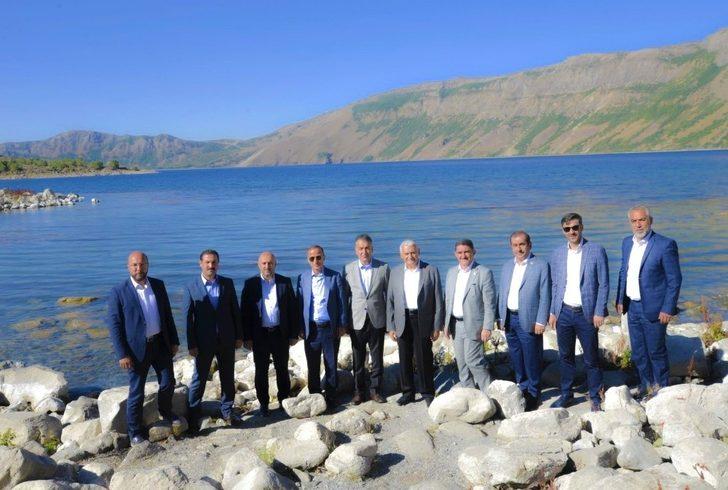 Eski Başbakanı Binali Yıldırım Tatvan’ı ziyaret etti G5