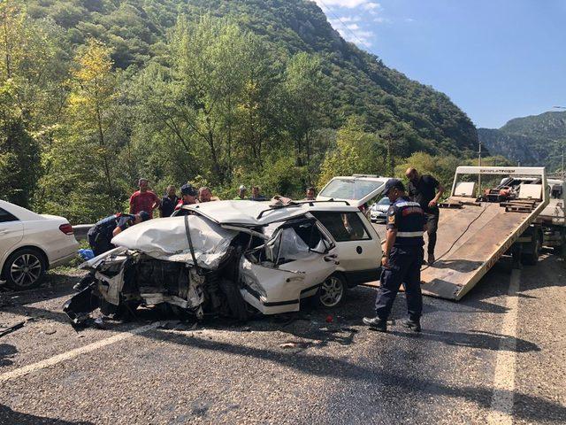 Karabük’te feci kaza: 2 ölü, 7 yaralı