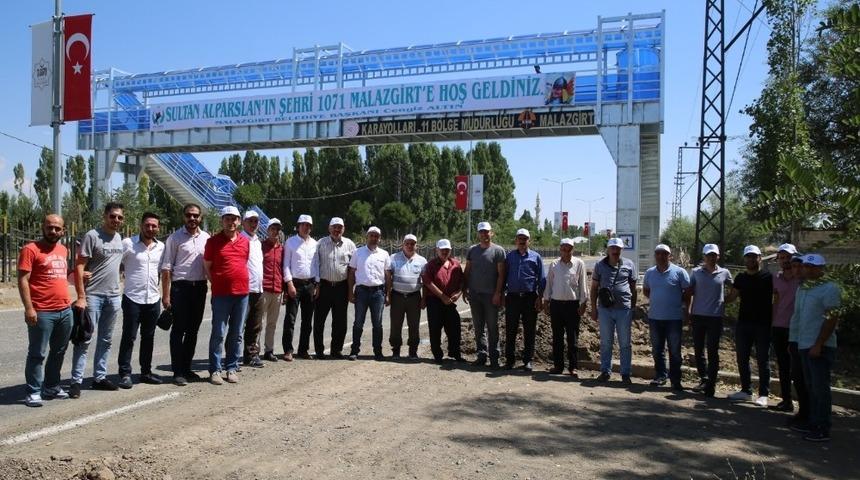 Bayburt Üniversitesi akademik ve idari personelleri Malazgirt Zaferi kutlamalarına katıldı