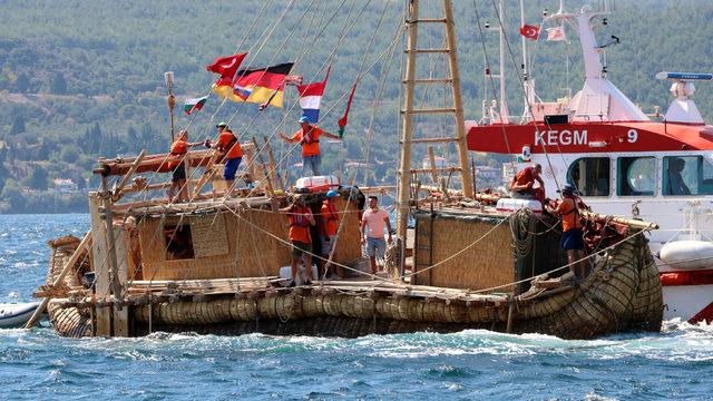 Antik dönemin izlerini taşıyan 'Abora-IV' gemisi Çanakkale'ye geldi