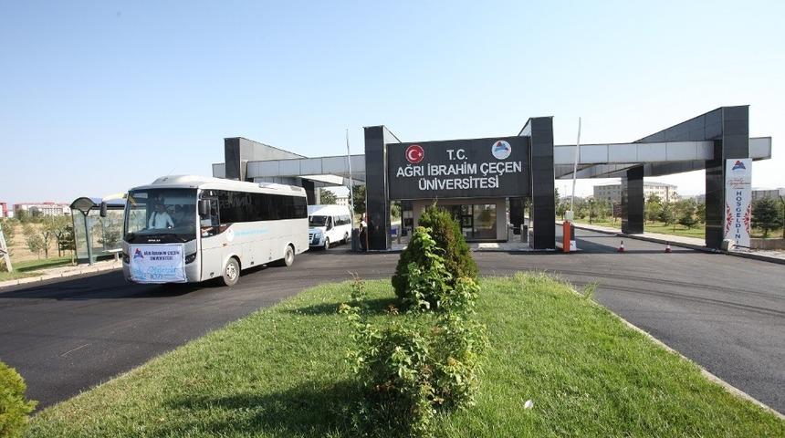 Rektör Karabulut ve Akademisyenler 1071 Malazgirt Zaferi kutlamaları’na katıldı