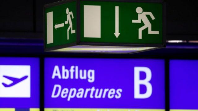 İspanyol yolcu Münih Havalimanı'nda 130 uçuşu iptal ettirdi