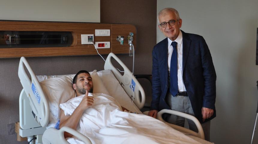 El Kabir ameliyat oldu