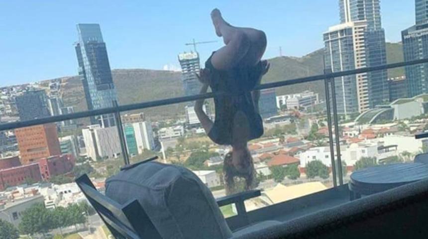 Yoga yaparken 24 metre yüksekten beton zemine çakıldı