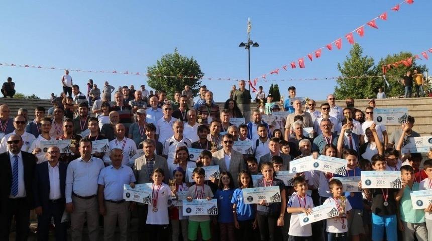 İbrahim Şamlı&rsquo;dan 1 altın 1 bronz madalya