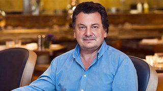 Vedat Milor'dan sosyal medyayı sallayan anket: Balığa limon sıkılır mı?