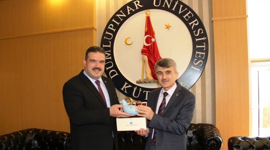 Rekt&ouml;r &Ccedil;omaklı, Rekt&ouml;r Uysal&rsquo;ı ziyaret etti