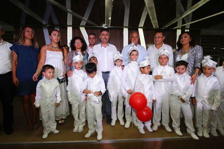 Bayraklı’da coşkulu sünnet şöleni G1