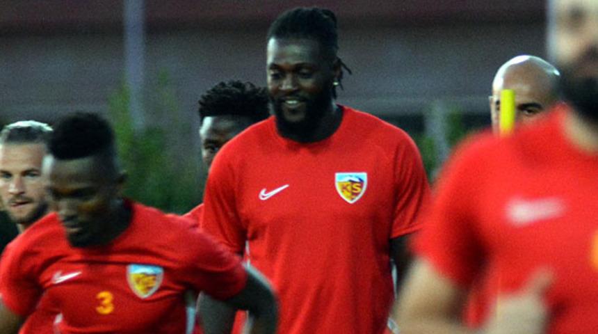 Adebayor: Galatasaray maçı ligin en zorlu karşılaşmalarından biri olacak
