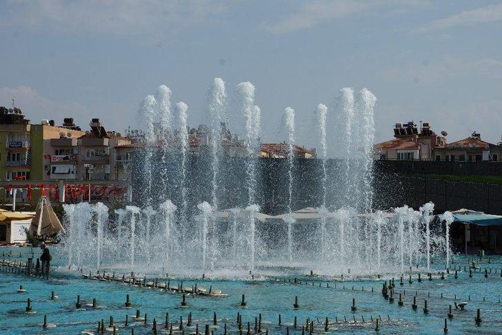 Aydın’da nemle birlikte sıcak hava bunaltıyor G2