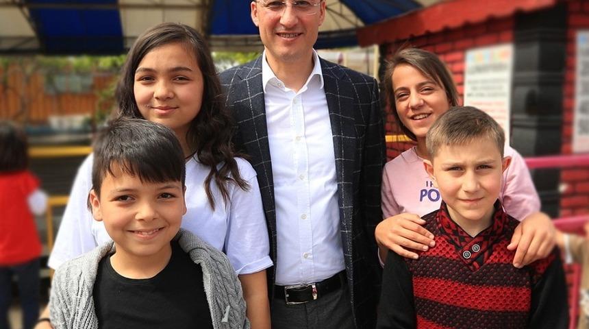 Pamukkale Belediyesi&rsquo;nden 2 bin 500 &ouml;ğrencinin y&uuml;z&uuml;n&uuml; g&uuml;ld&uuml;recek karar